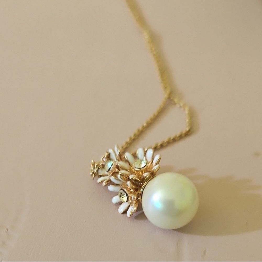 Kate spade ♠️ Loves Me, Loves Me Not Necklace, excellent condition - Picture 4 of 5